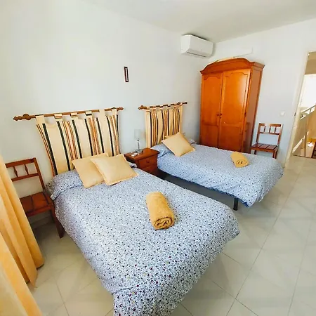 Buenavista Duplex 3 Beds Close To Amenities And In Calahonda